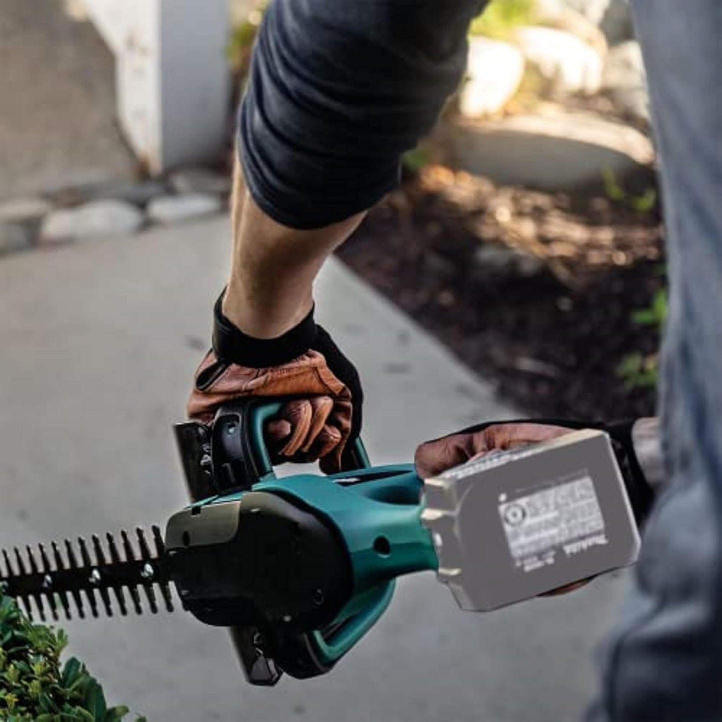 Makita DUH523Z 18V LXT Cordless Hedge Trimmer – 52 cm (Tool Only)