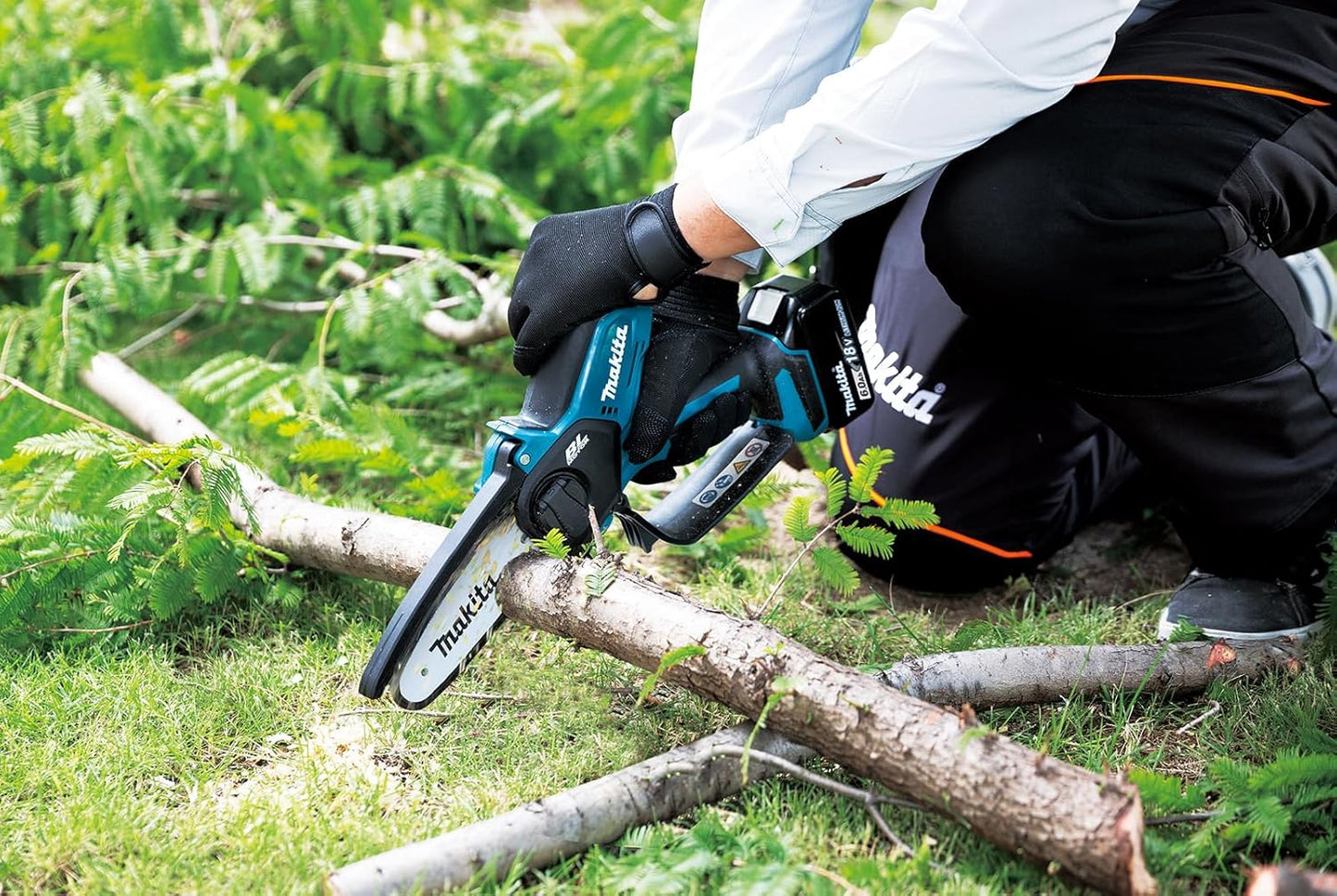Makita DUC150Z 18V Brushless Cordless 150mm Pruning Saw – Battery and Charger Sold Separately.